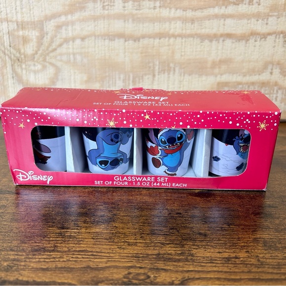 Disney Lilo & Stitch glassware set of four 1.5 oz shot display glasses Christmas - Picture 9 of 9